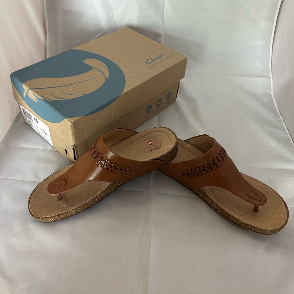 Clarks brown women’s 10 wide sandals.
